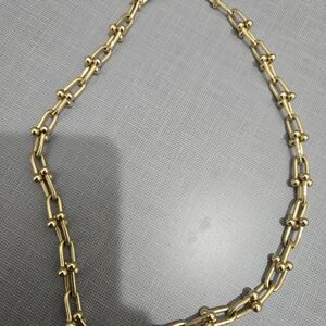 Elegant Gold Chain Necklace